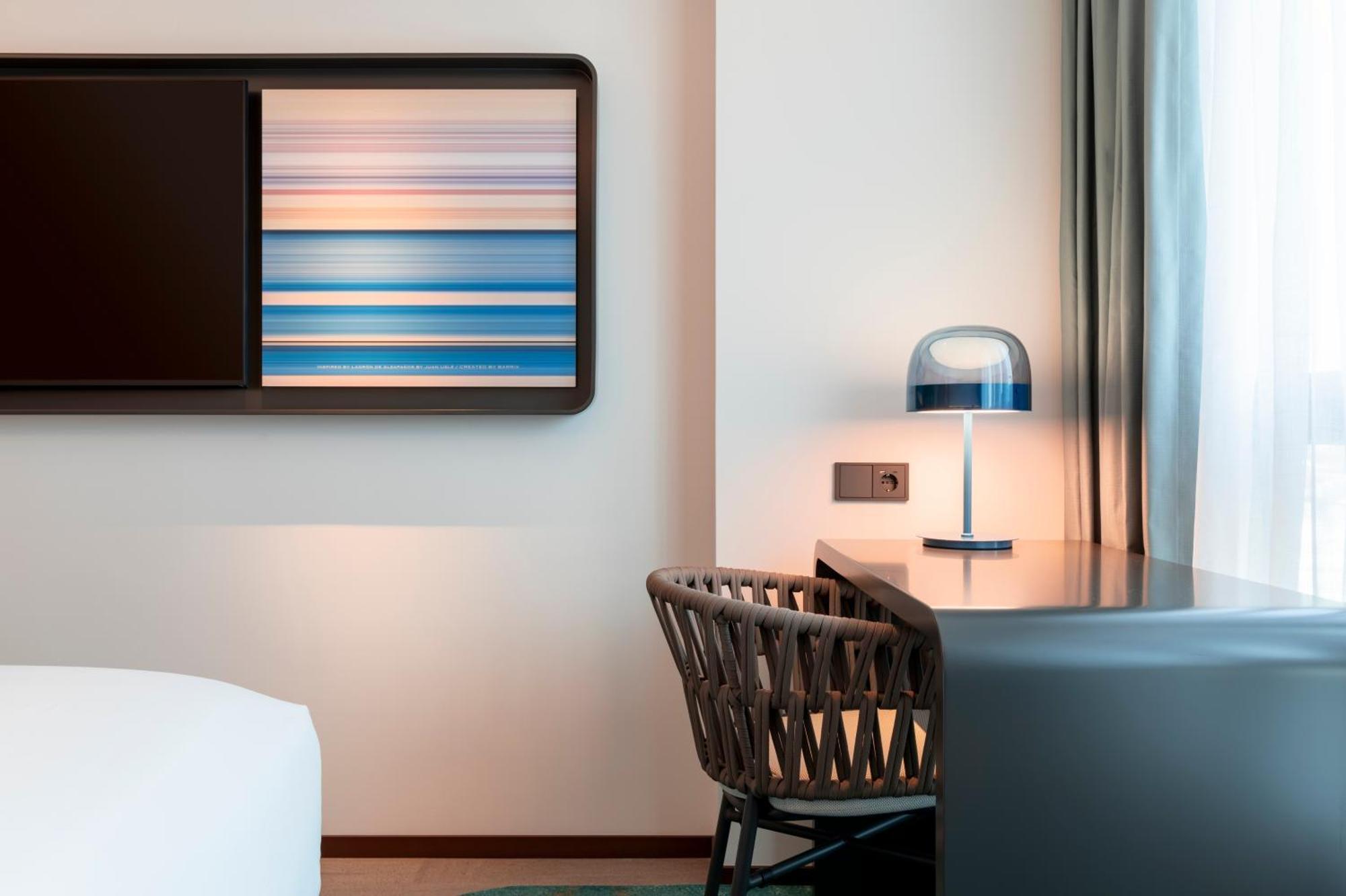 Labtwentytwo Barcelona, A Tribute Portfolio Hotel By Marriott Bagian luar foto