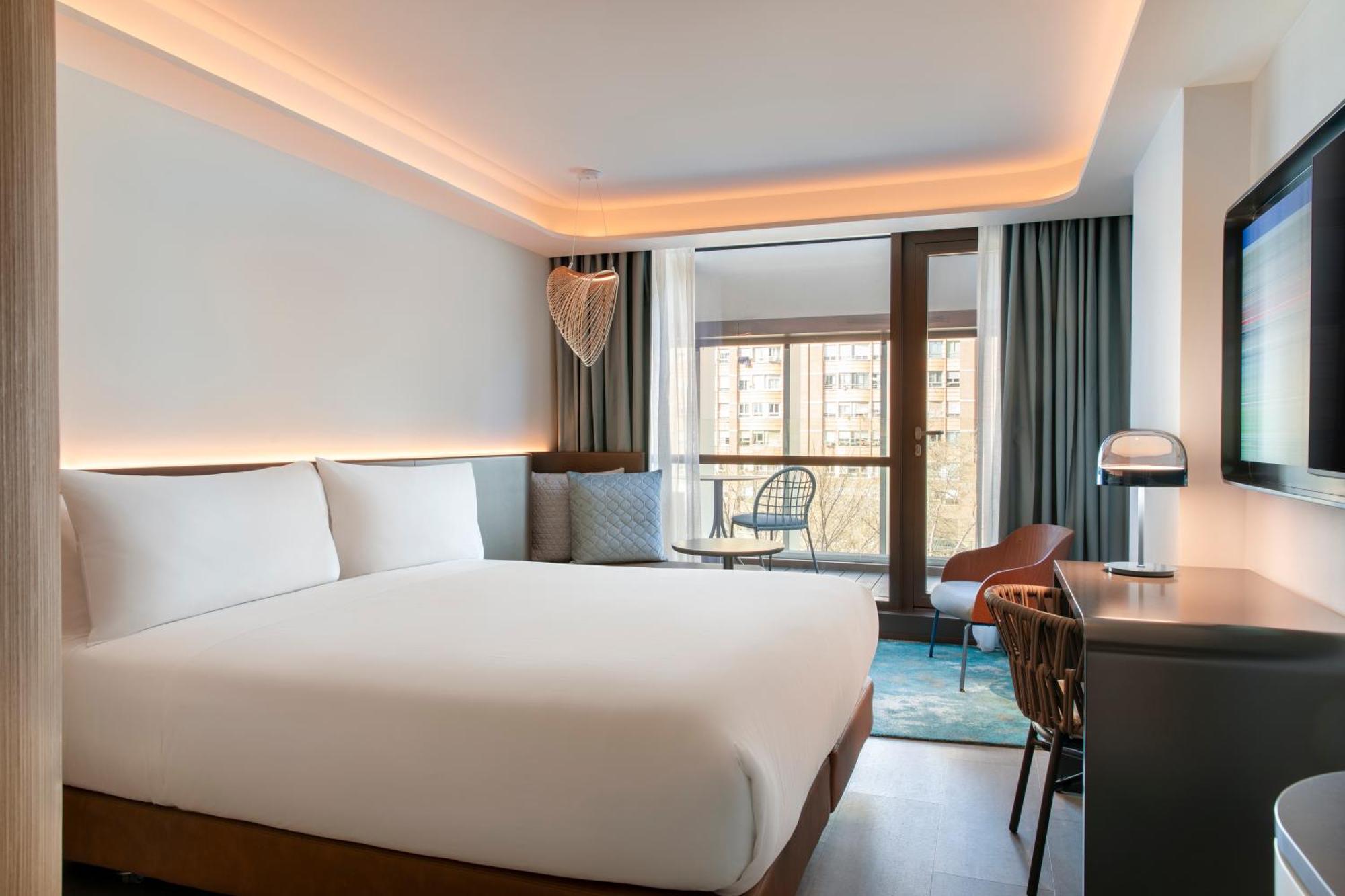 Labtwentytwo Barcelona, A Tribute Portfolio Hotel By Marriott Bagian luar foto