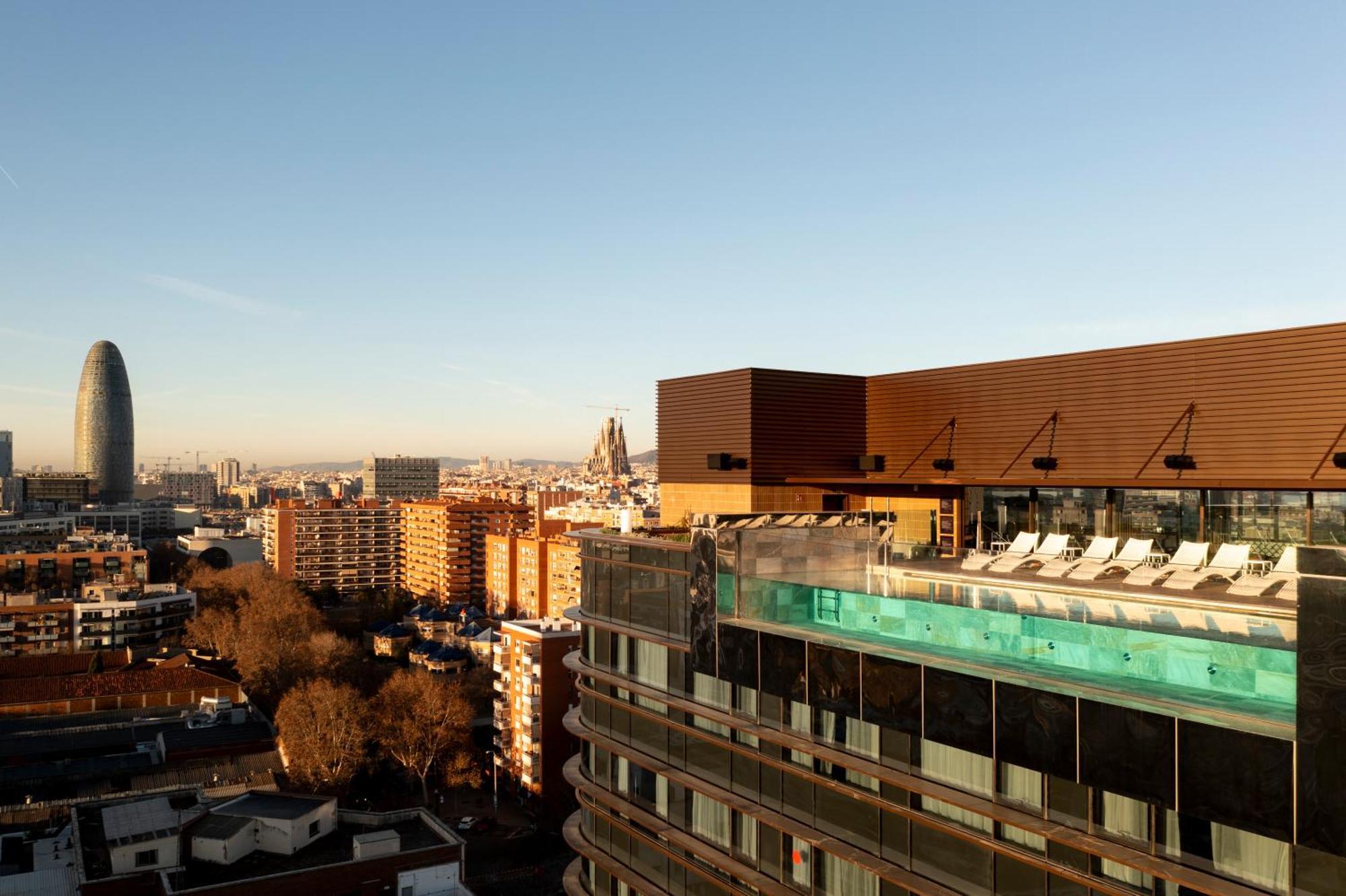 Labtwentytwo Barcelona, A Tribute Portfolio Hotel By Marriott Bagian luar foto