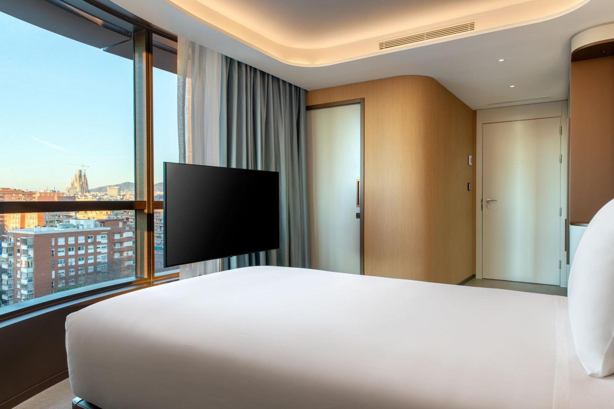 Labtwentytwo Barcelona, A Tribute Portfolio Hotel By Marriott Bagian luar foto