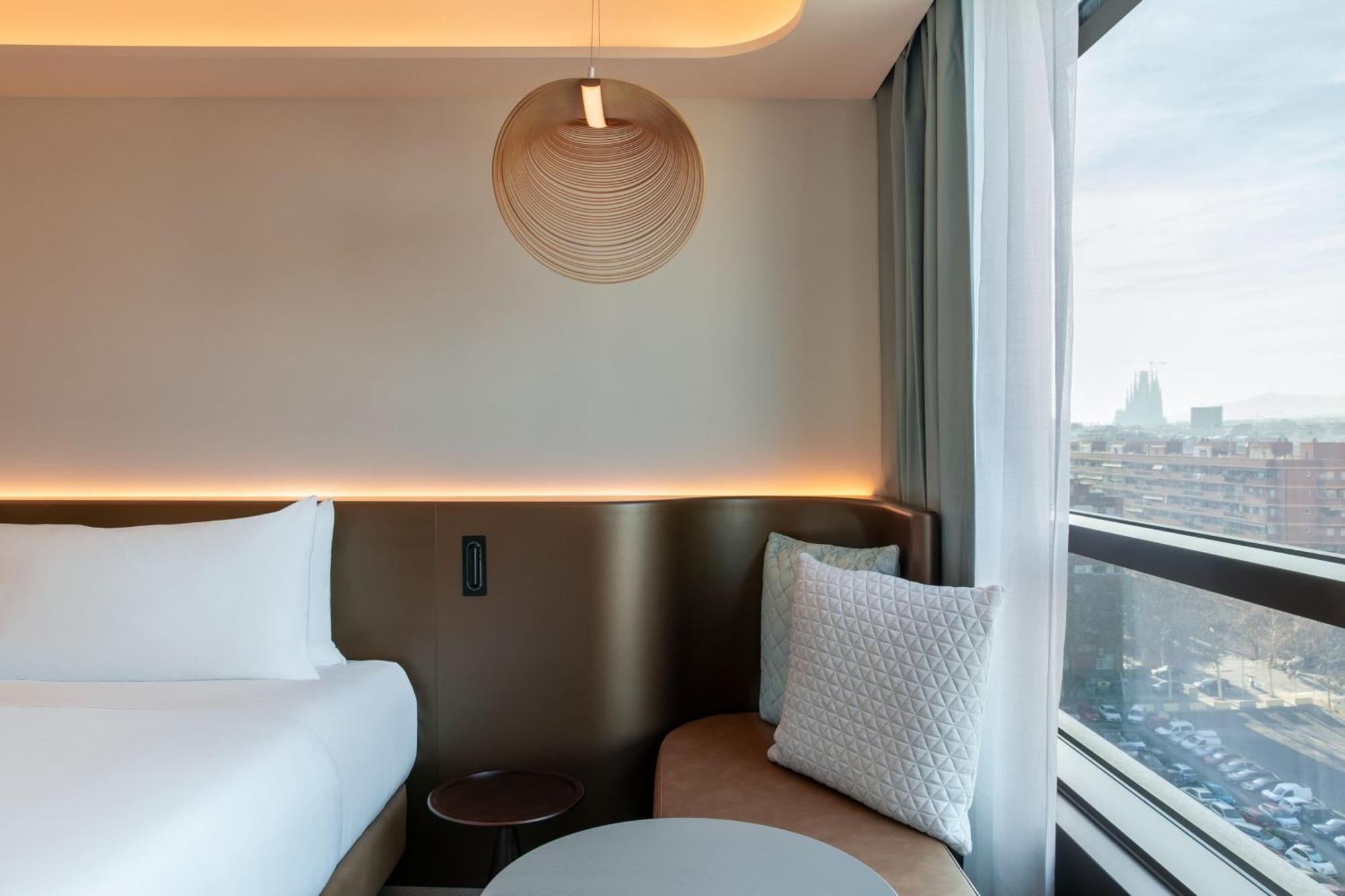 Labtwentytwo Barcelona, A Tribute Portfolio Hotel By Marriott Bagian luar foto