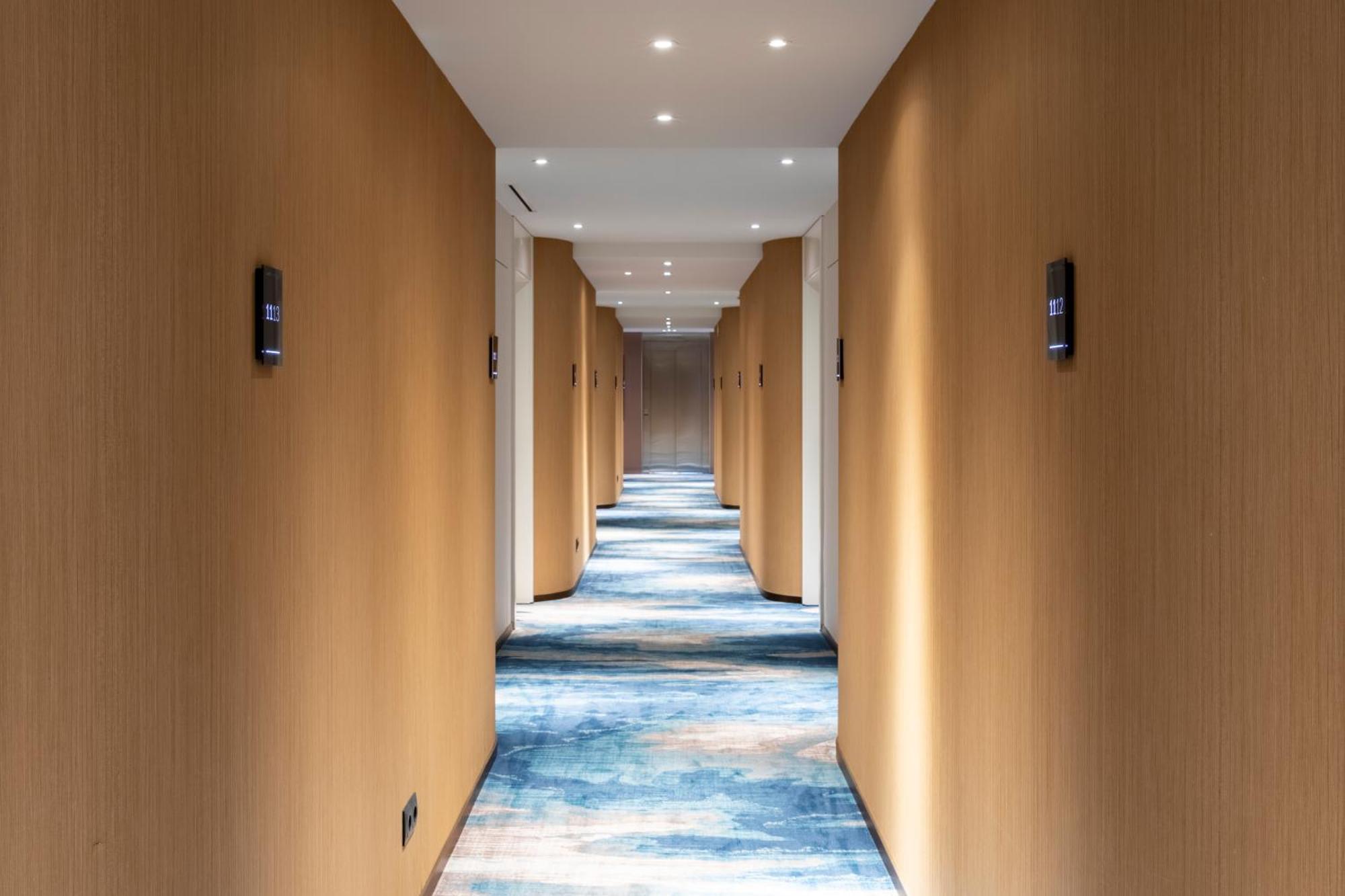 Labtwentytwo Barcelona, A Tribute Portfolio Hotel By Marriott Bagian luar foto