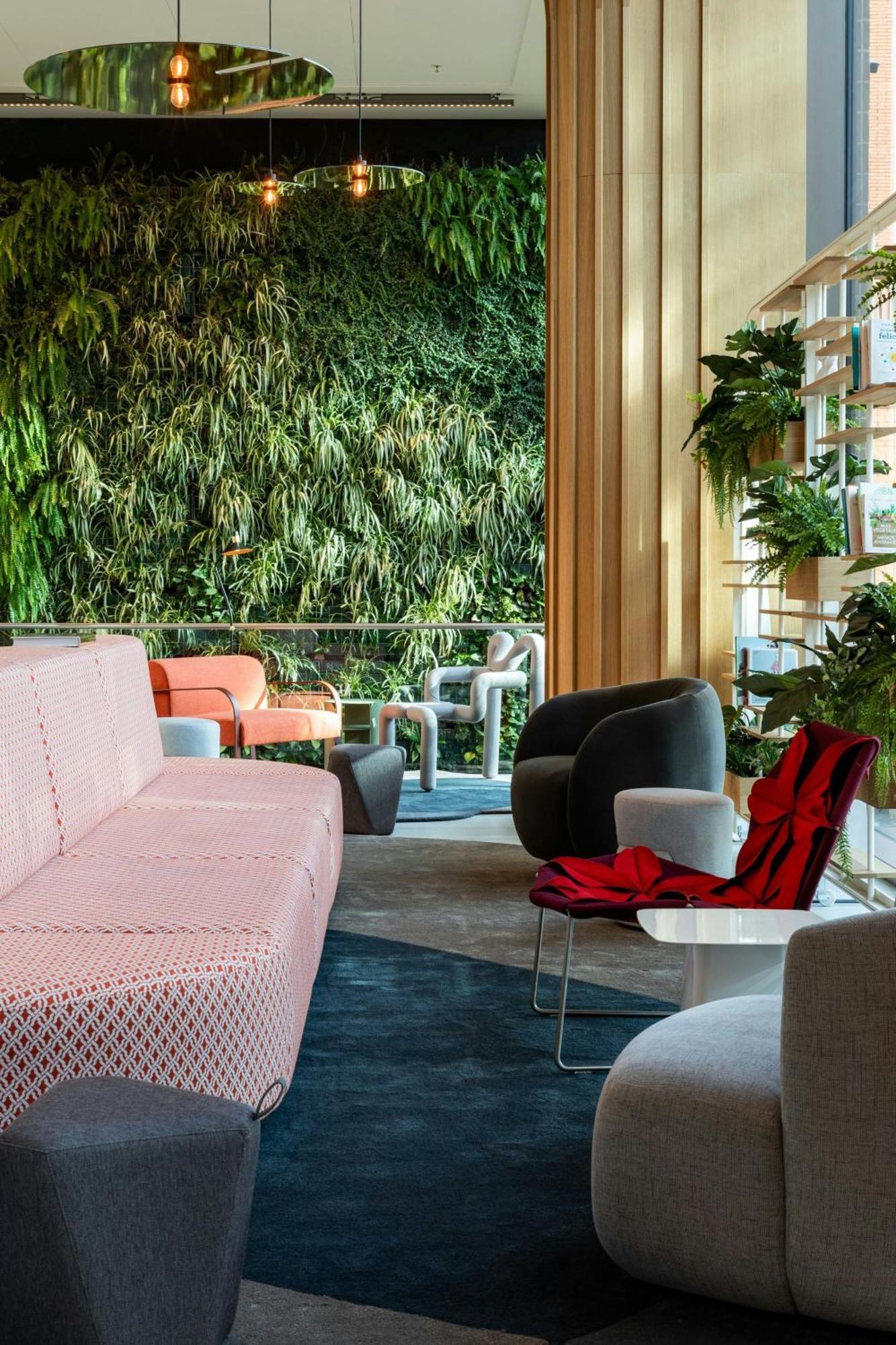 Labtwentytwo Barcelona, A Tribute Portfolio Hotel By Marriott Bagian luar foto